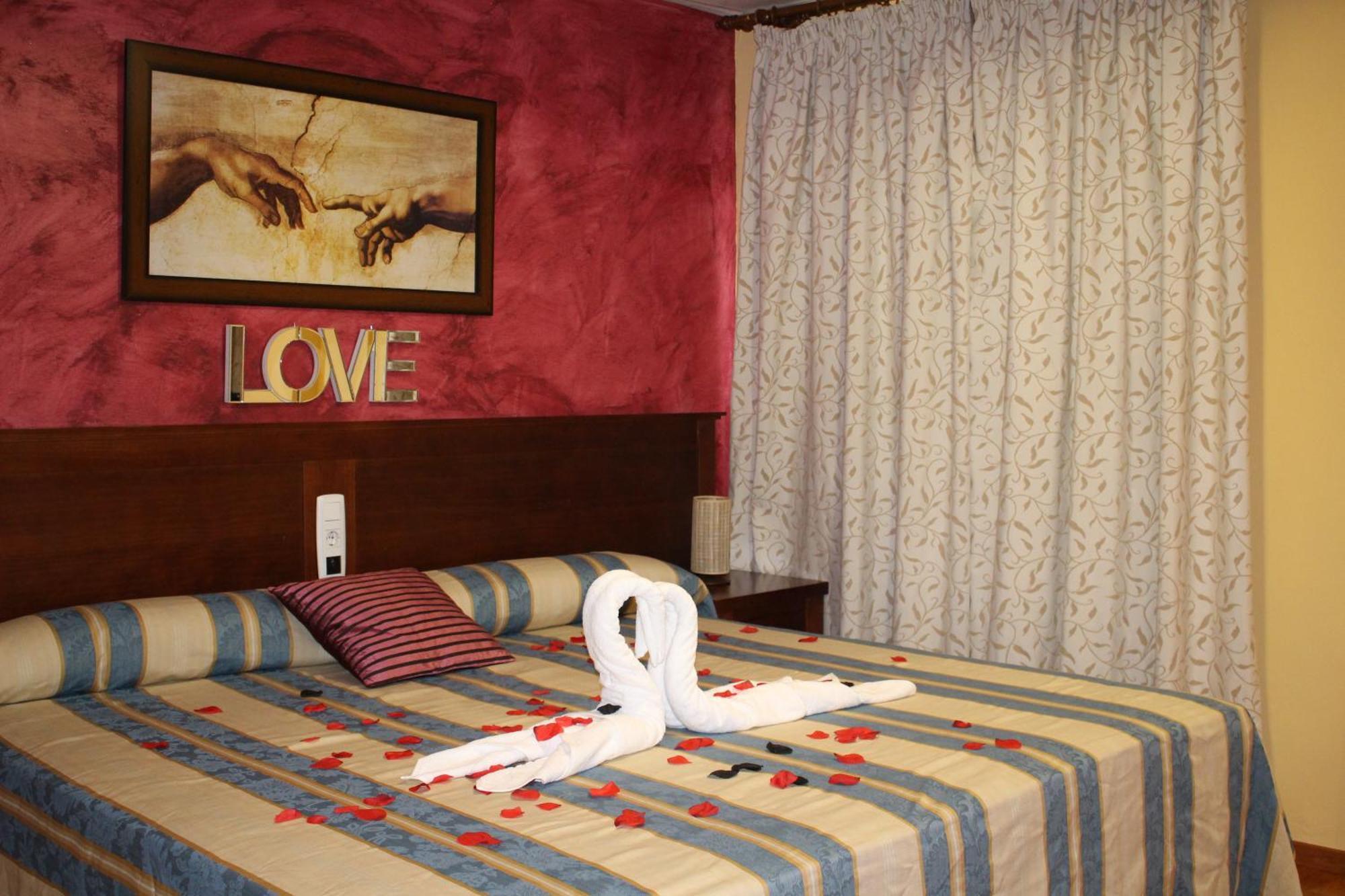 Hotel La Curva อัลโบโลเต ห้อง รูปภาพ