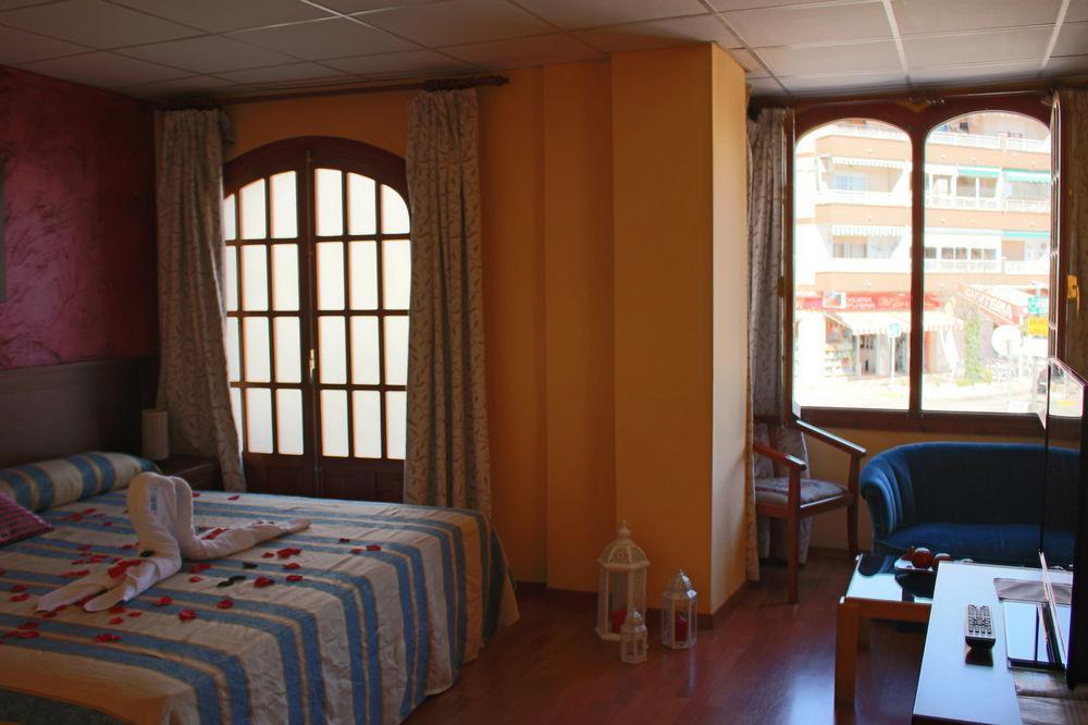 Hotel La Curva อัลโบโลเต ภายนอก รูปภาพ